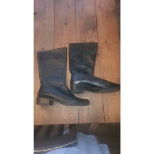Naturalizer Leather upper mid calf boot womens 9